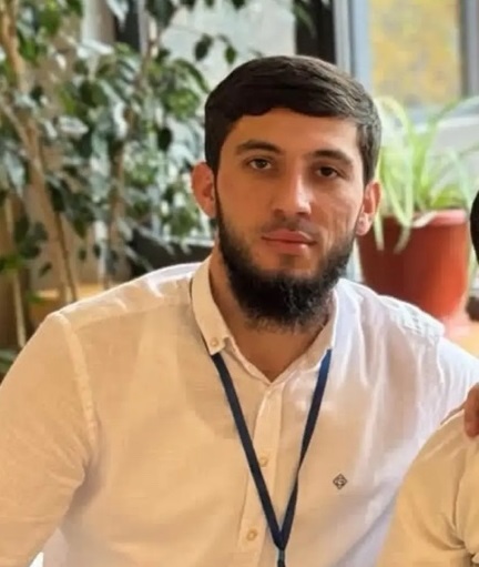 Хадаев Азамат Абдурахманович.